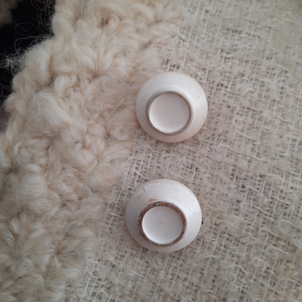 VINTAGE Cream Sherpa/Boucle Long COAT with Tartan Plaid Lining - Button Front - Picture 9 of 13